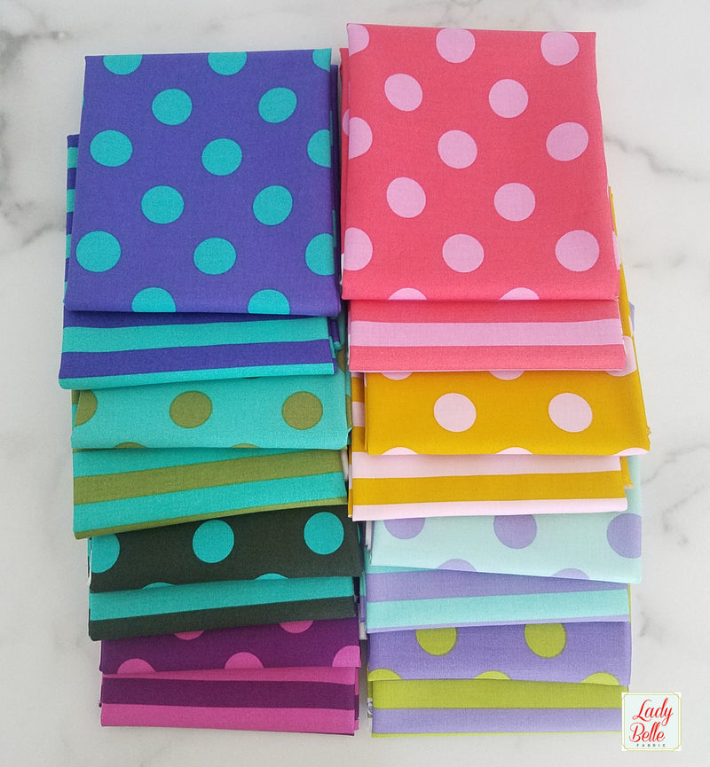 Hugs & Kisses Quilt Kit by Sharon Holland with Art Gallery Fabrics